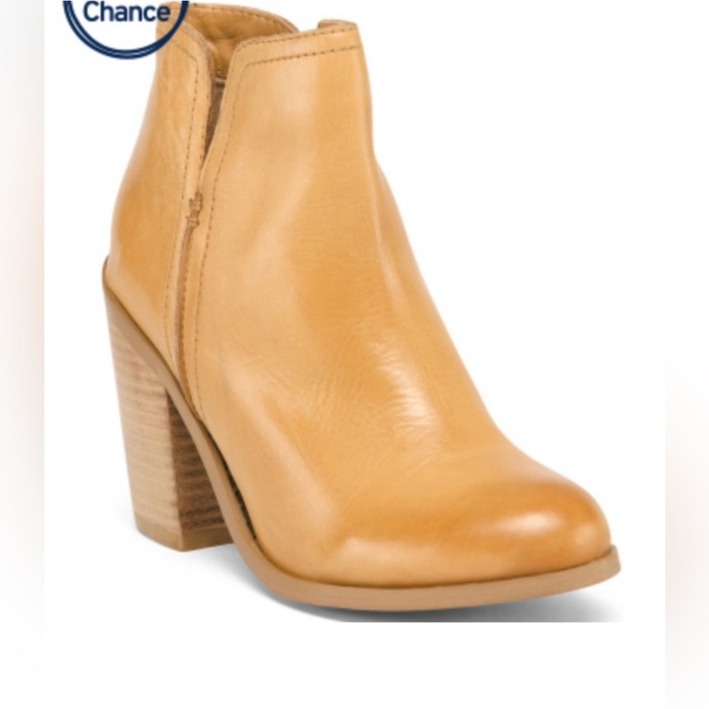 Kenneth Cole Reaction Camel Leather 3.5” Heel Ankle Boots